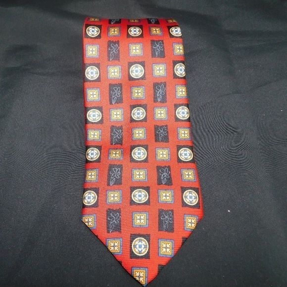 Dolce & Gabbana Cravatte Red Geometric Silk Tie